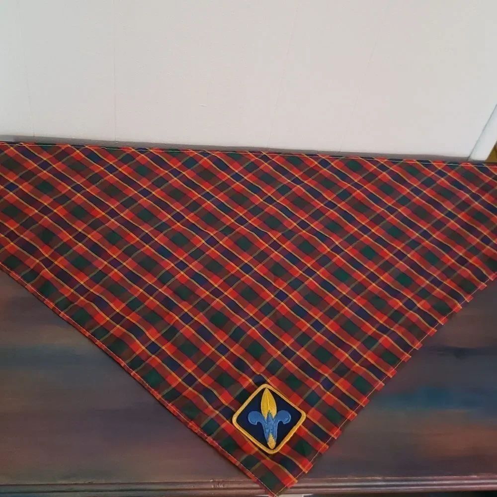 Vintage (1990s) Boy Scouts of America Webelos Neckerchief